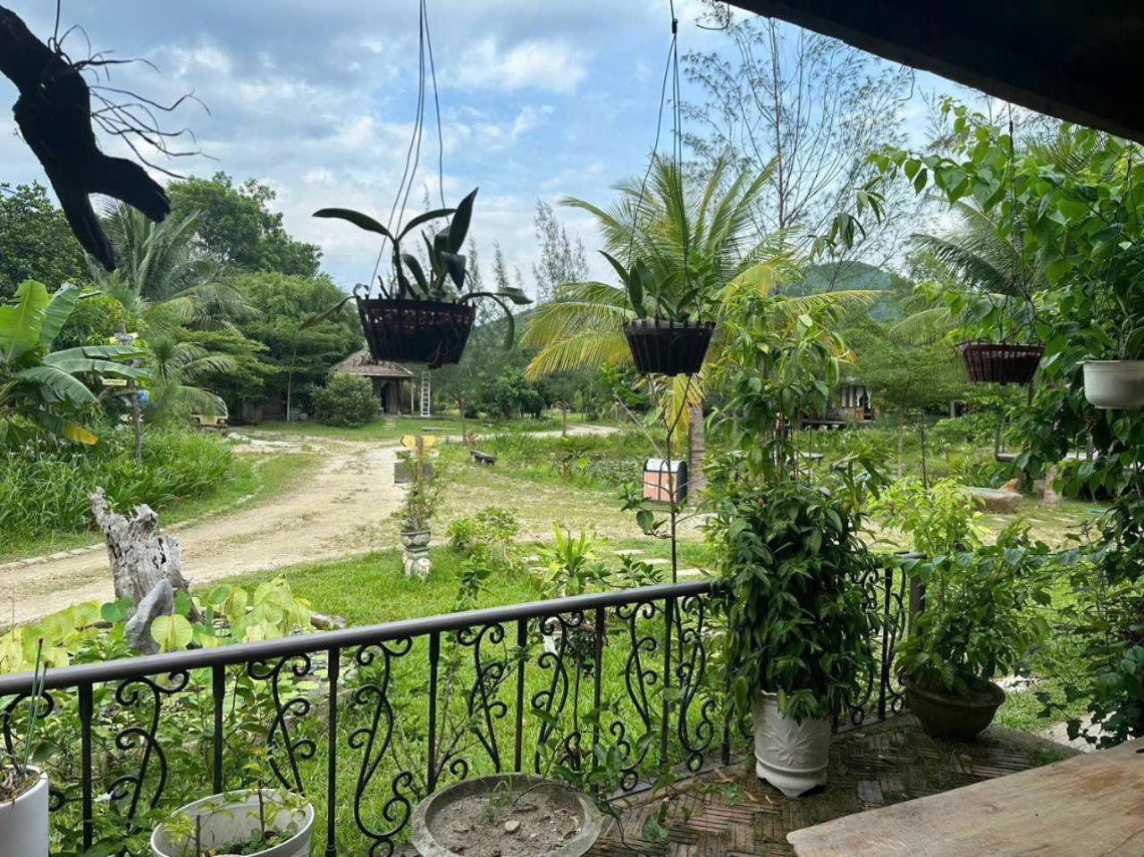 Homie Hava Homestay Lang Co Exterior foto